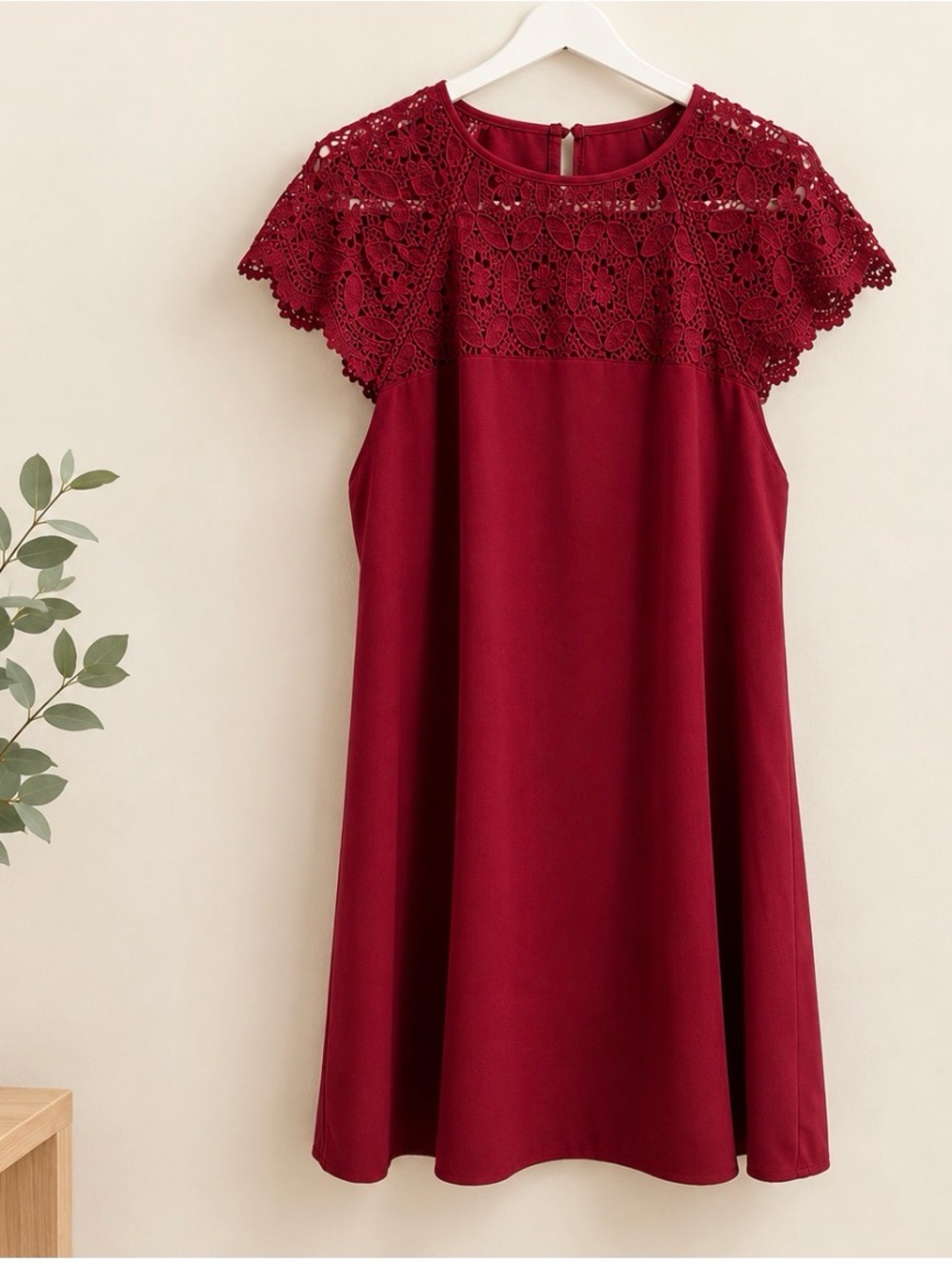 Burgundy Lace Yoke Dress – Short Sleeve